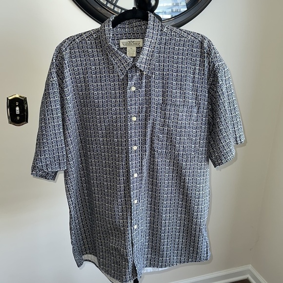 Natural Issue Casual Shirt - Picture 1 of 9